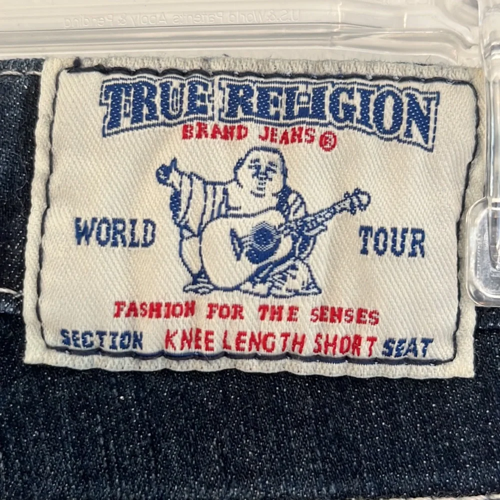 NWOT-True Religion Knee Length Short - Picture 4 of 10